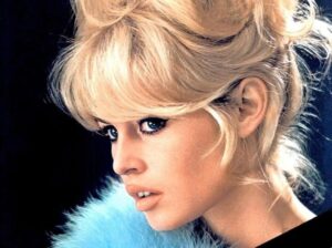 brigitte-bardot-loup